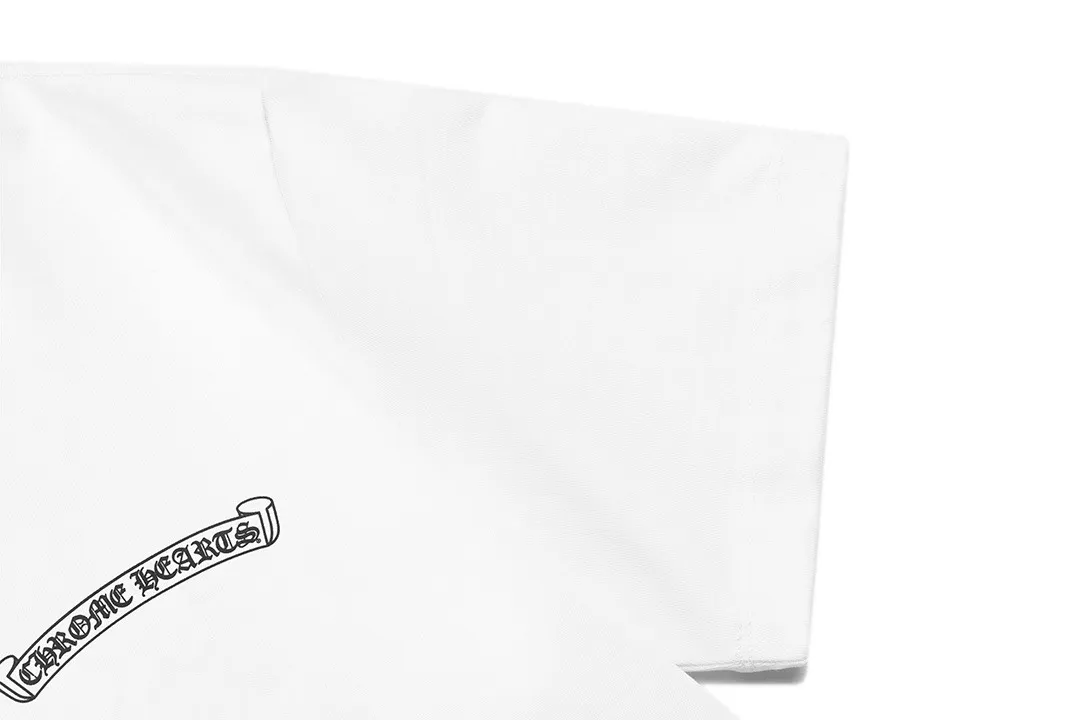P150 Chrome Hearts Chrome Hearts 2026 official website new brand collection logo, same style for men and women, short-sleeved T-shirt ·Customized 300g 100% double yarn pure cotton fabric ·Dyeing 32 counts double-strand thread ·Collar label, hangtag, main mark and three labels complete Color: White Size: XS S M L